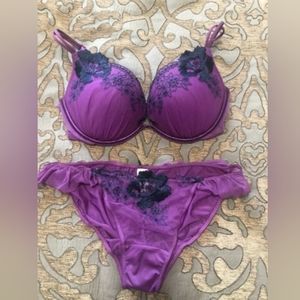 Victoria's Secret Purple 34C Bra and matching Medium Panty